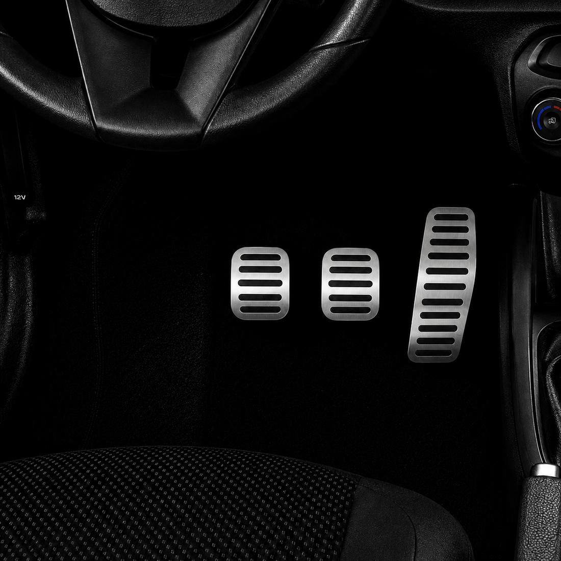 Descanso E Pedaleira Lisa Mt Chevrolet Tracker 2012 A 2019 - 1
