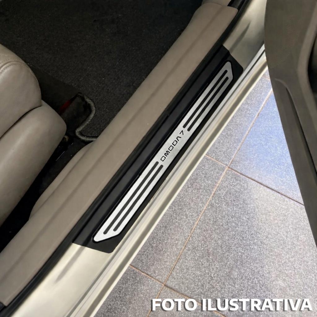Kit soleira baixo relevo Omoda 7 em aço inox