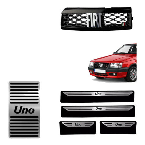 Kit Grade Preta Com Emblema Cromado e Descanso e Soleiras Baixo Relevo em Inox Fiat Uno Mille 05 a 13